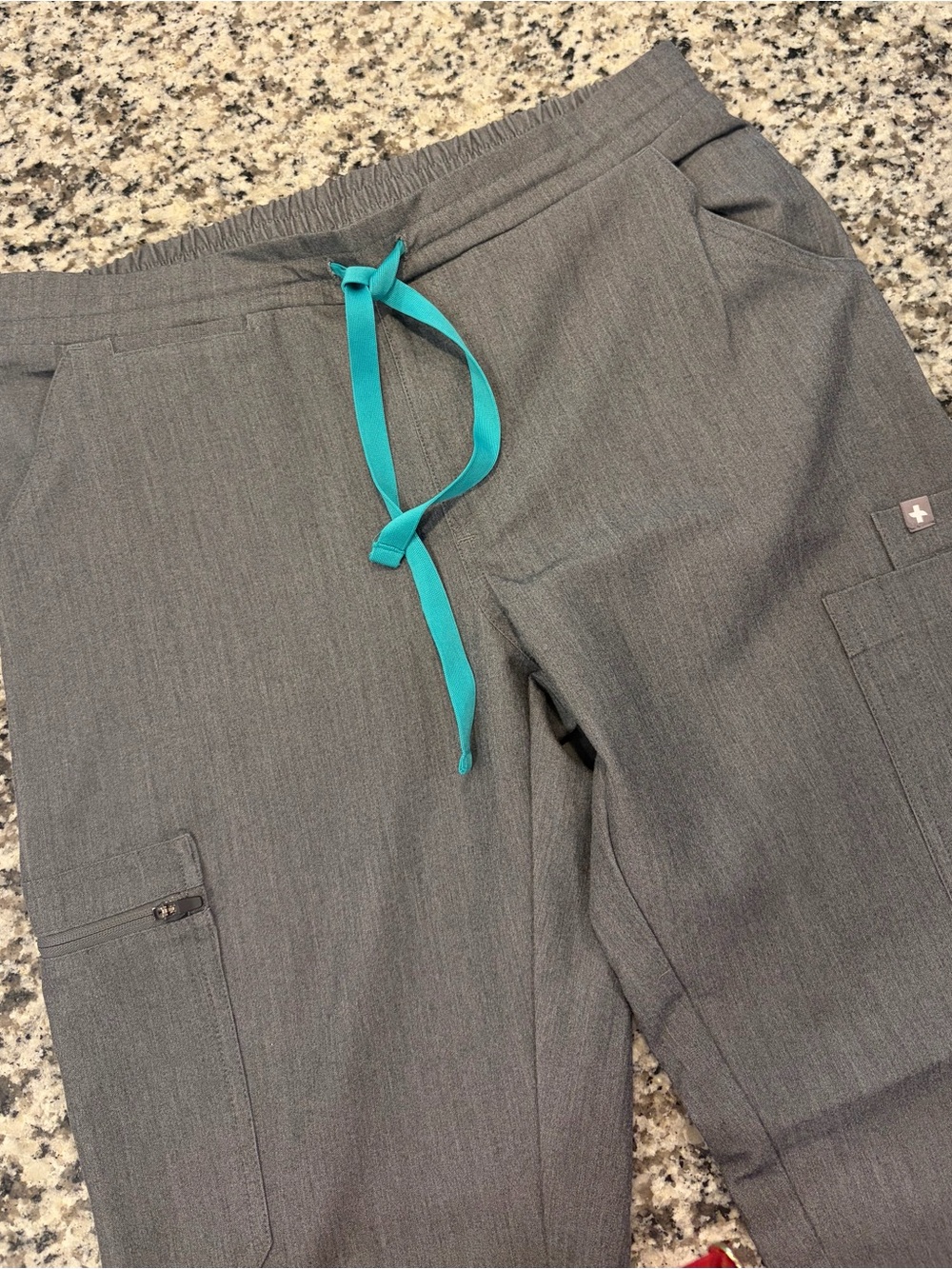Figs Women's Gray Straight-Leg Scrub Pants with Teal Drawstring
